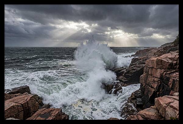 Thunder Hole Erupts In Storm