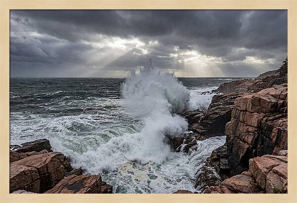 Thunder Hole Erupts In Storm