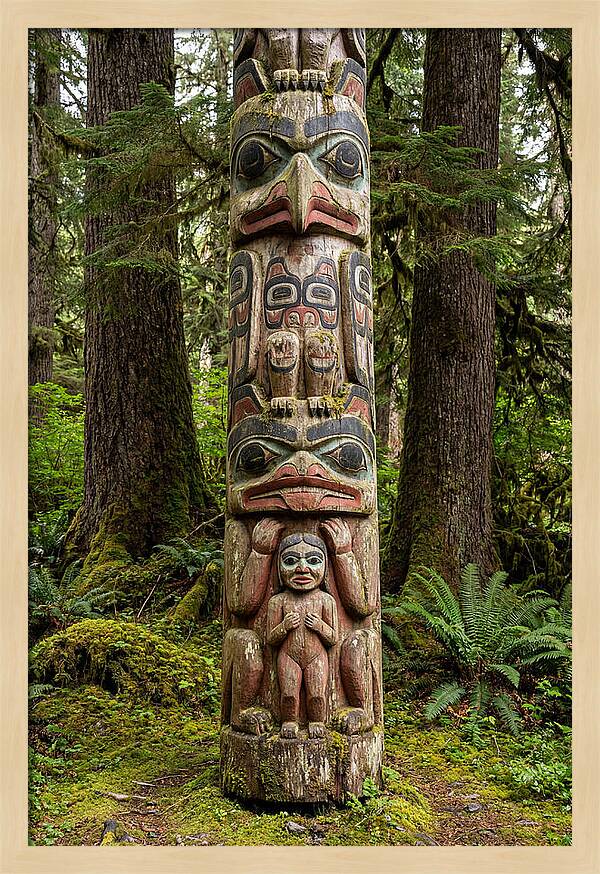 Totem Bight Totem Pole
