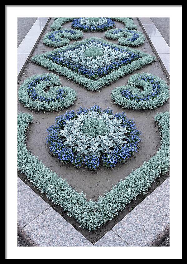 Traditional Victorian Garden