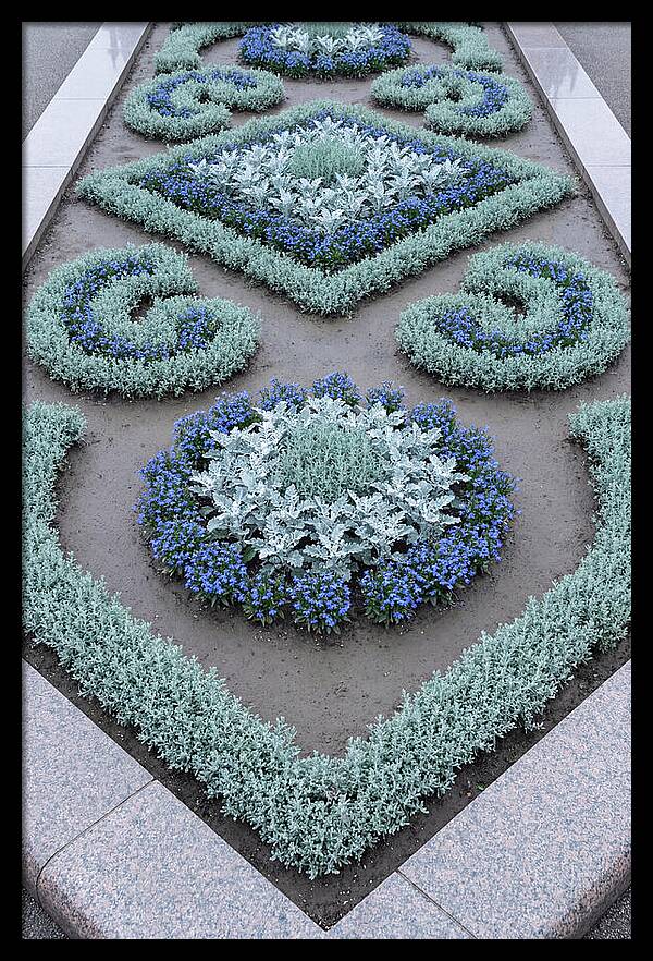 Traditional Victorian Garden