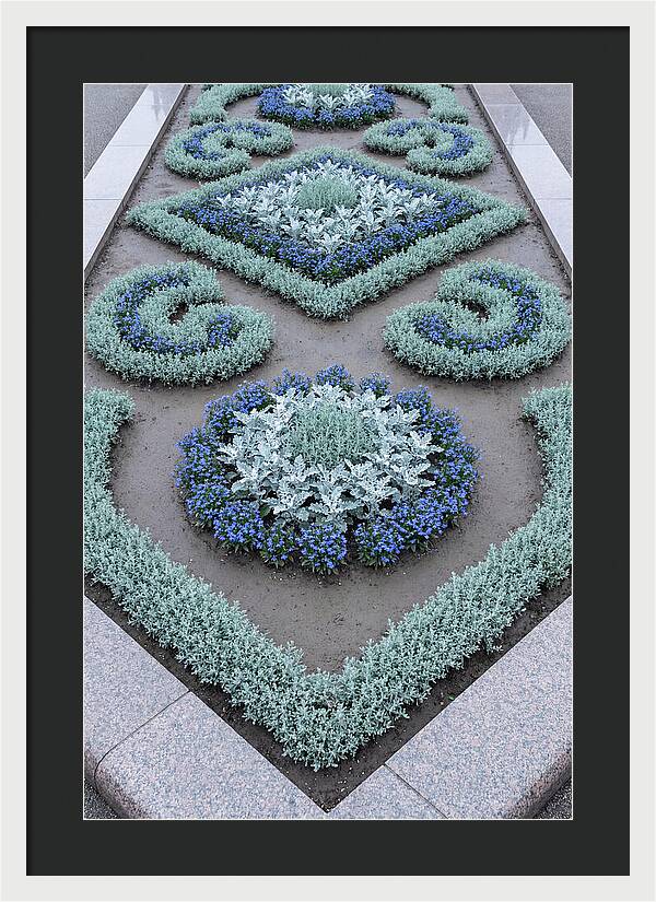 Traditional Victorian Garden