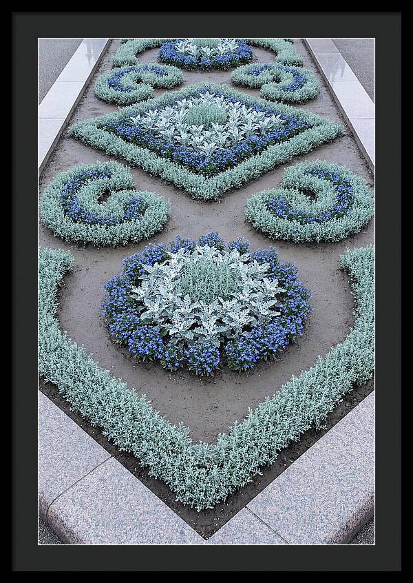Traditional Victorian Garden
