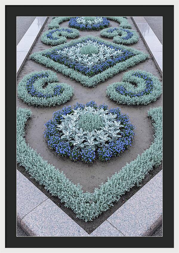 Traditional Victorian Garden