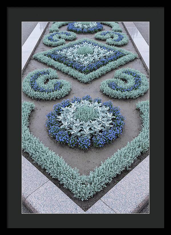 Traditional Victorian Garden