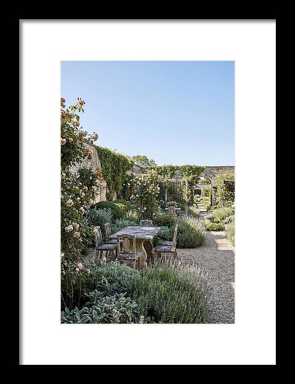 Tranquil Garden Retreat