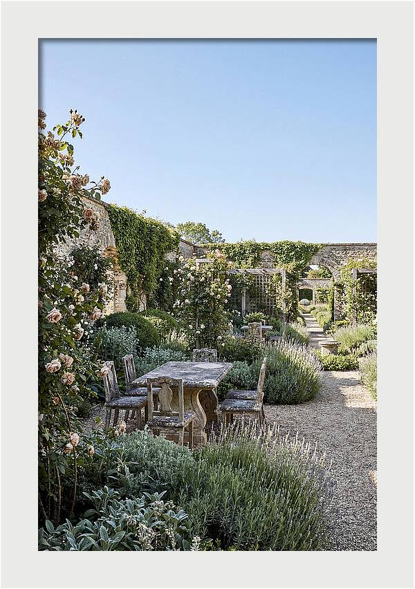 Tranquil Garden Retreat