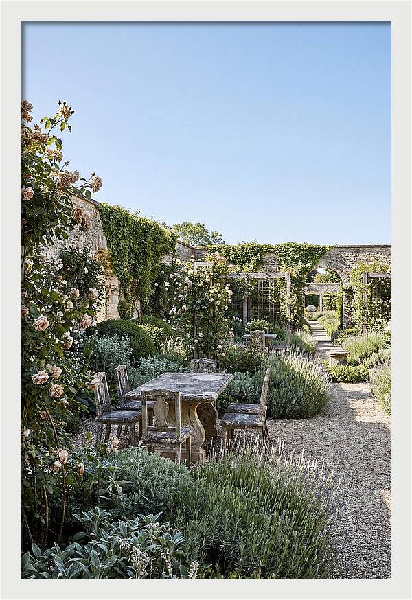 Tranquil Garden Retreat