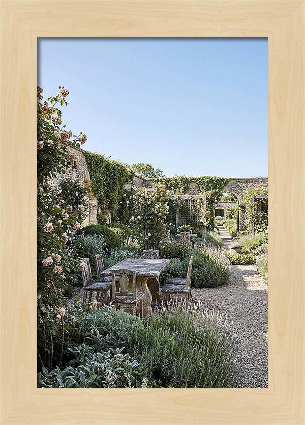 Tranquil Garden Retreat