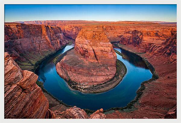 Tranquil Horseshoe Bend Views