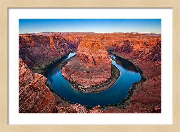 Tranquil Horseshoe Bend Views