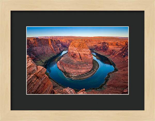 Tranquil Horseshoe Bend Views