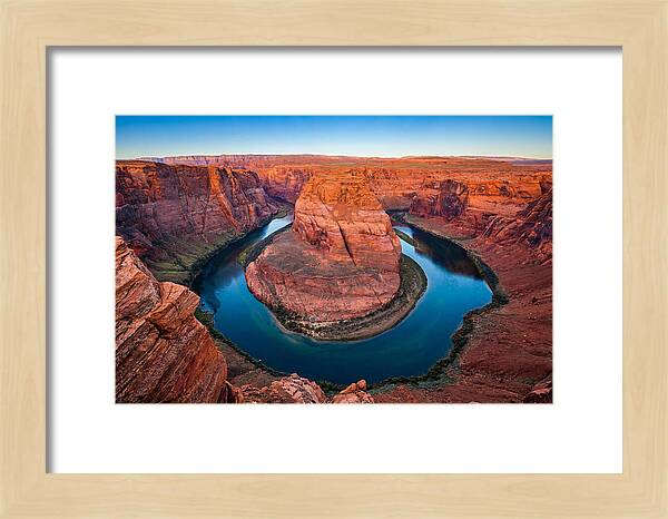 Tranquil Horseshoe Bend Views