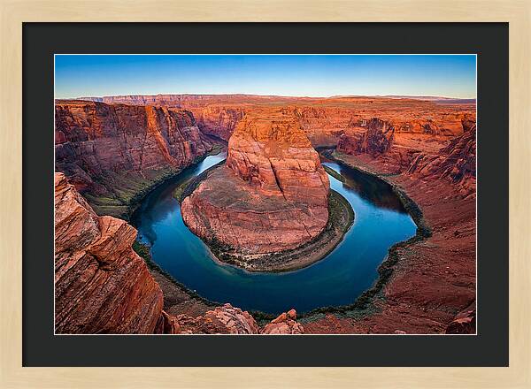 Tranquil Horseshoe Bend Views