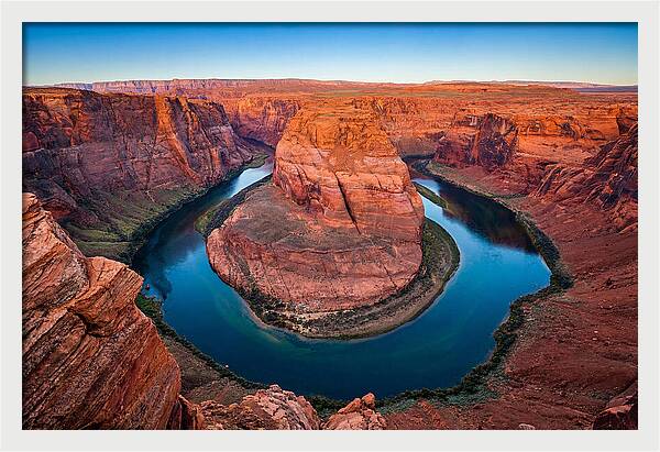Tranquil Horseshoe Bend Views