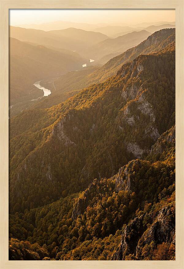 Tranquil Porcupine Mountains Escape