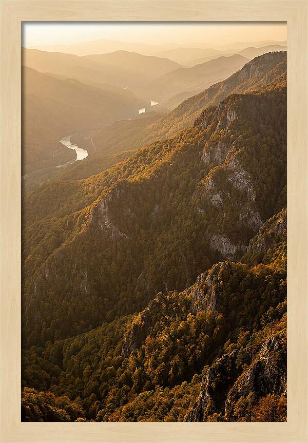 Tranquil Porcupine Mountains Escape