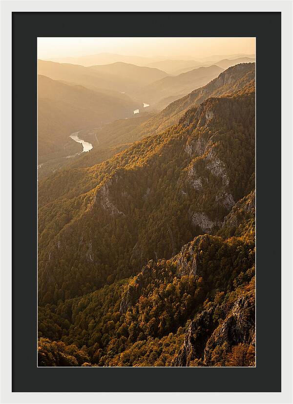 Tranquil Porcupine Mountains Escape