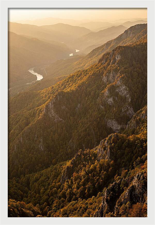 Tranquil Porcupine Mountains Escape