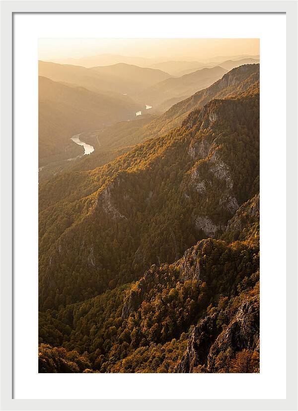 Tranquil Porcupine Mountains Escape