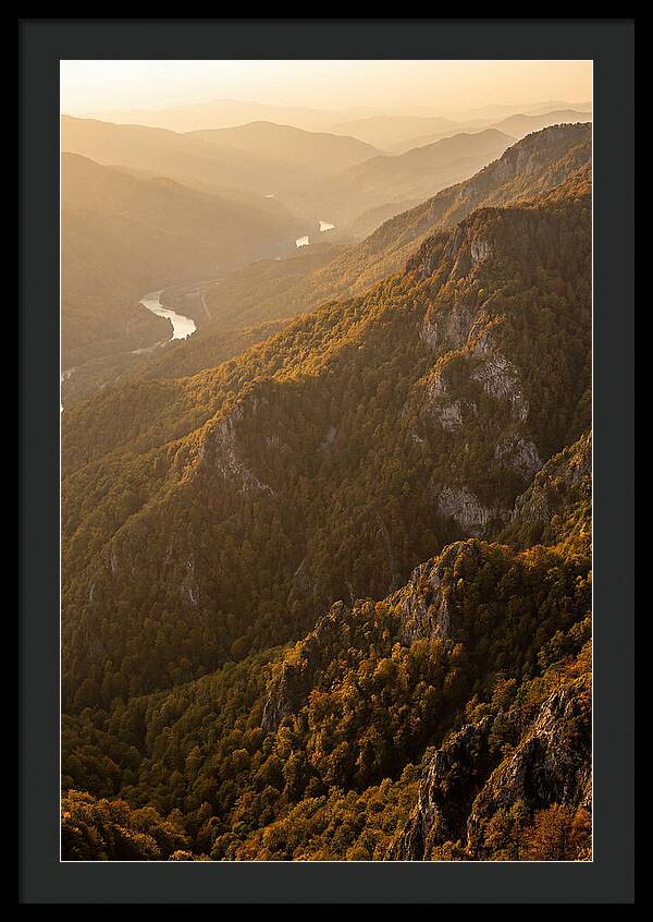 Tranquil Porcupine Mountains Escape