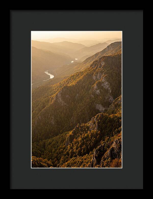 Tranquil Porcupine Mountains Escape
