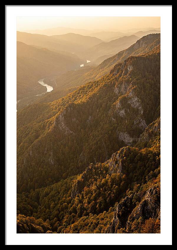 Tranquil Porcupine Mountains Escape