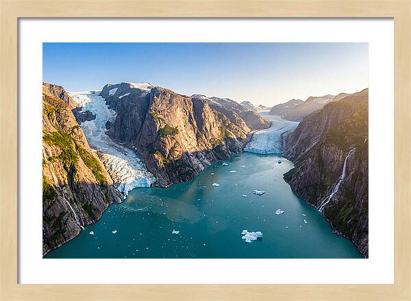 Tranquil Waters Of Tracy Arm