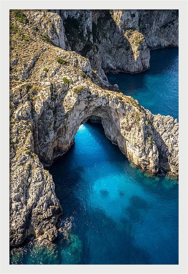 Tranquil Waterscape Escape