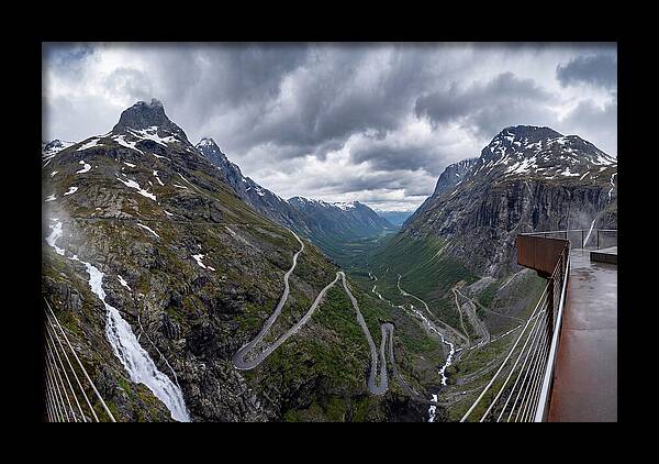 Trollstigen Viewpoint Serenity
