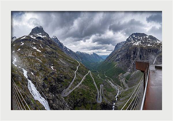 Trollstigen Viewpoint Serenity