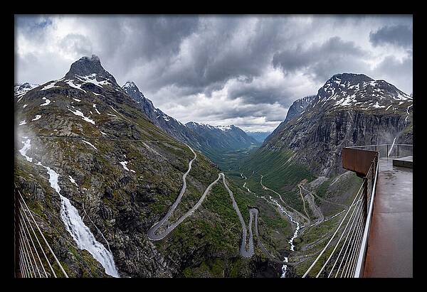 Trollstigen Viewpoint Serenity