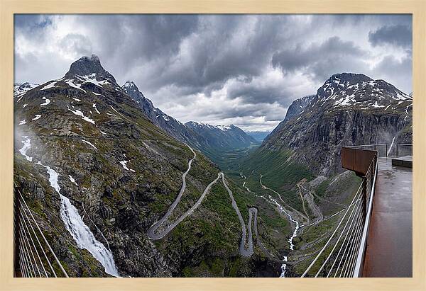 Trollstigen Viewpoint Serenity