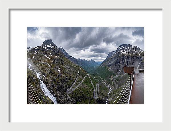 Trollstigen Viewpoint Serenity