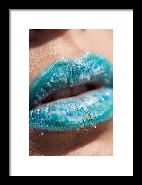 Turquoise Wave Lips