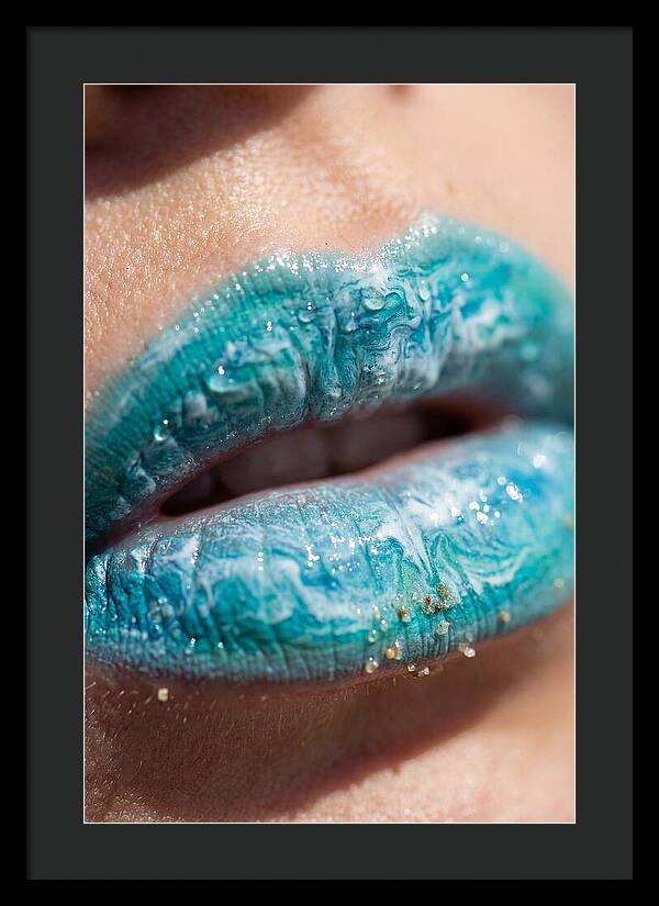 Turquoise Wave Lips