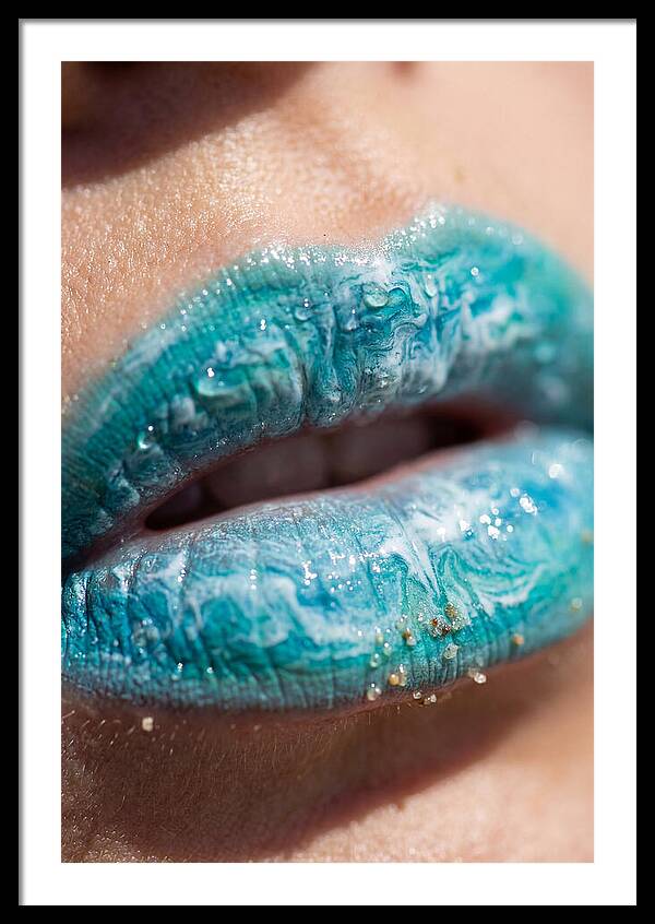 Turquoise Wave Lips