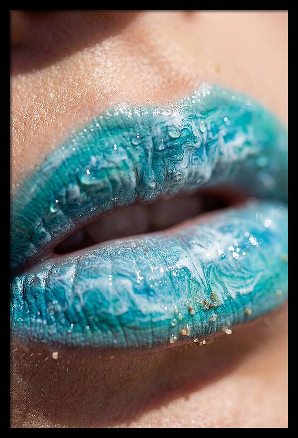 Turquoise Wave Lips