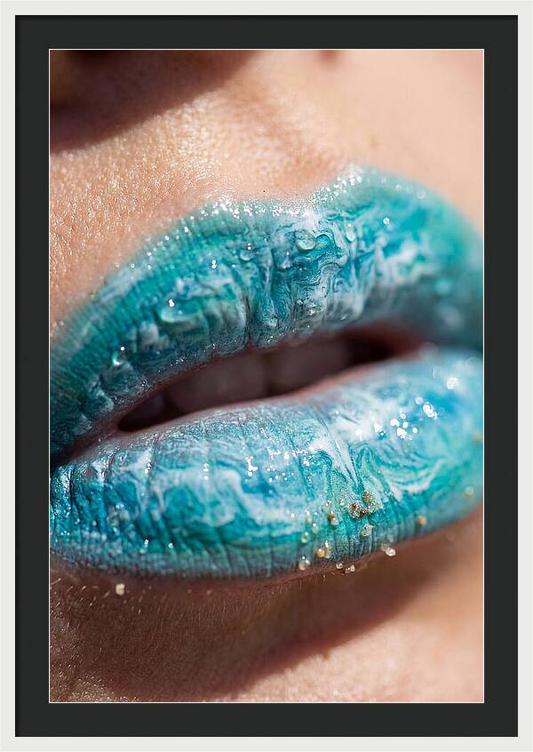 Turquoise Wave Lips