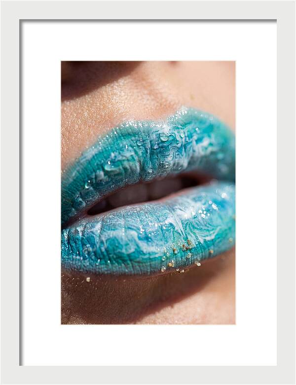 Turquoise Wave Lips