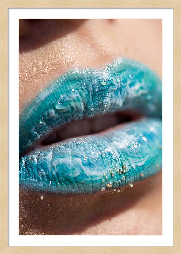 Turquoise Wave Lips