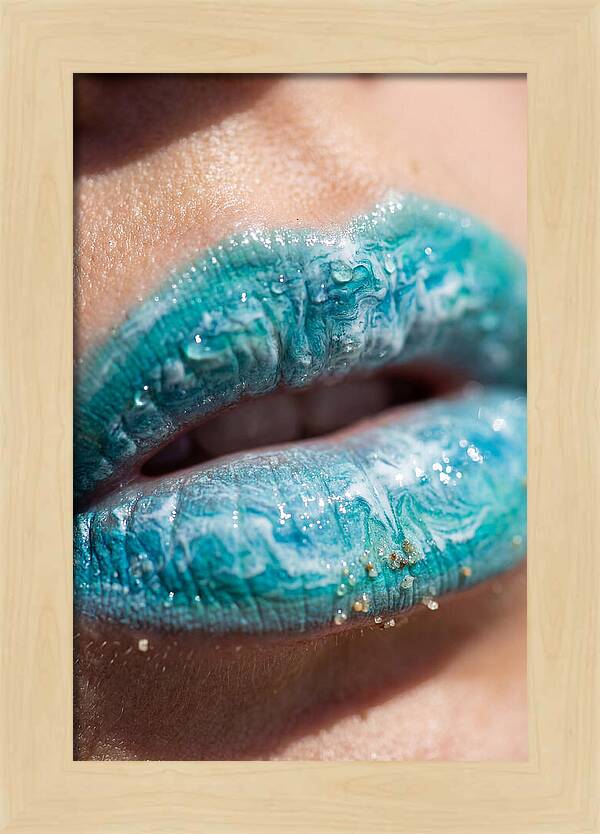 Turquoise Wave Lips