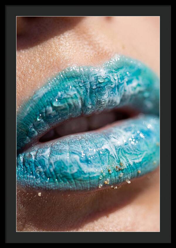 Turquoise Wave Lips