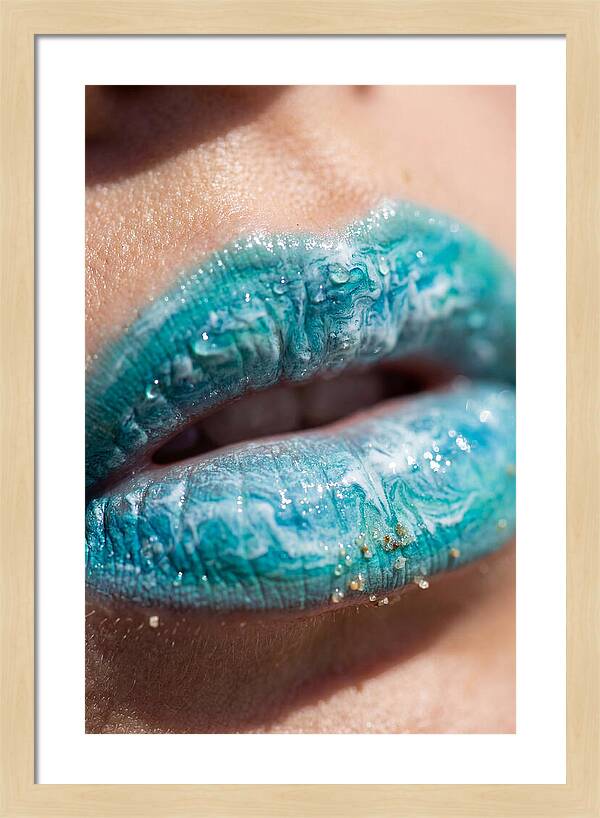Turquoise Wave Lips