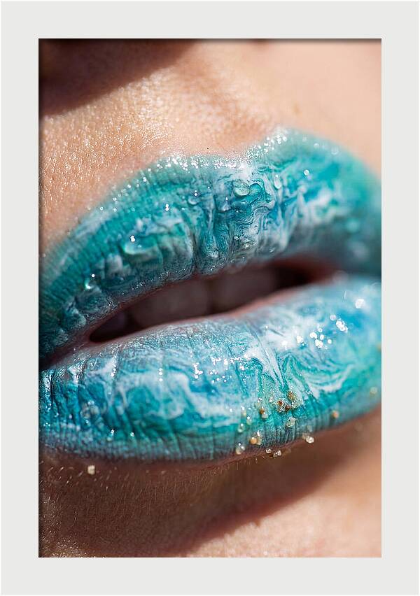 Turquoise Wave Lips