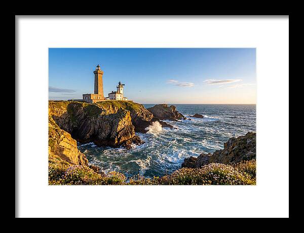 Twin Lights Of Highlands