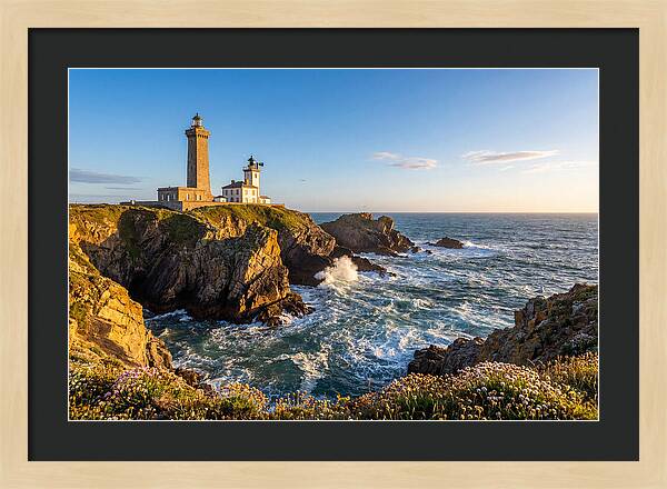 Twin Lights Of Highlands