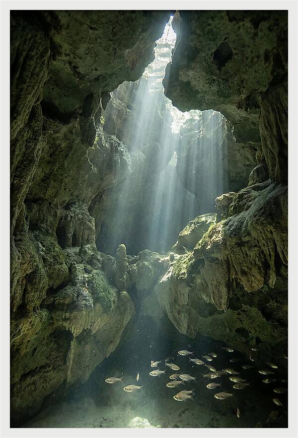 Underwater Cave Light