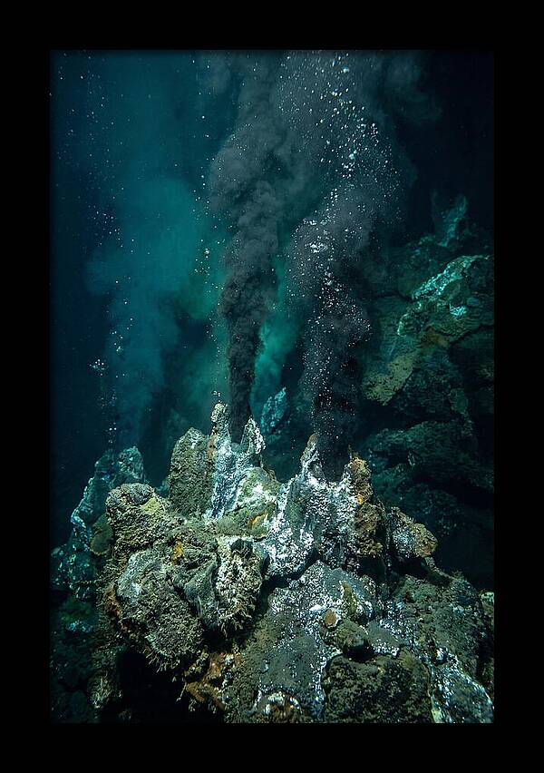 Underwater Eruption Mystique