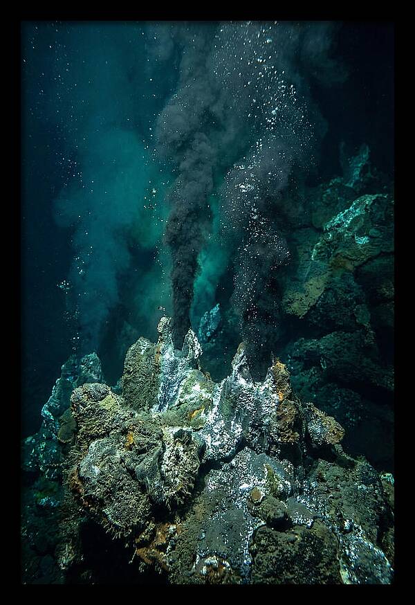 Underwater Eruption Mystique